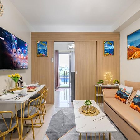 2 Side-By-Side P00L Front Condos, 6 Beds, 2 Cr, 2 Kitchen For 10 Guests At Moa Manilla Buitenkant foto